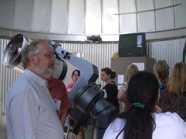 The 0.4-m Meade telescope - looking at Venus